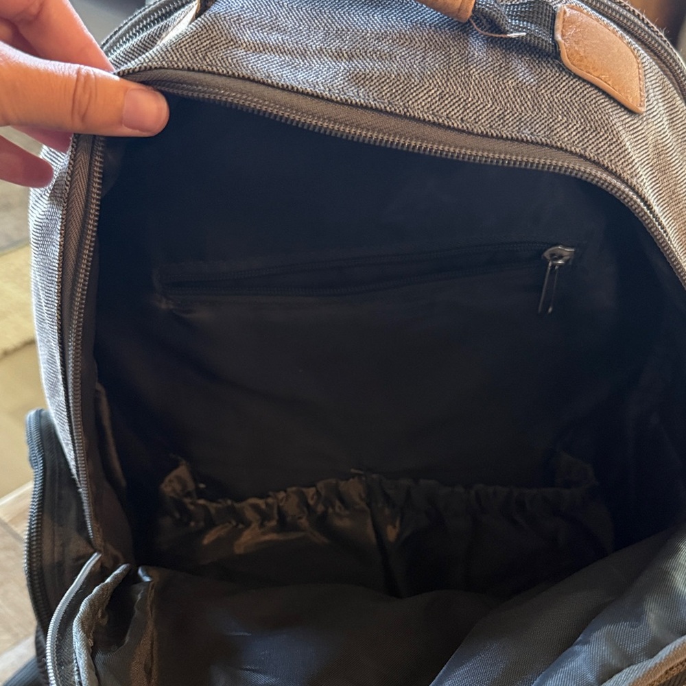 Eddie Bauer Charcoal and Black Backpack - Picture 5 of 6